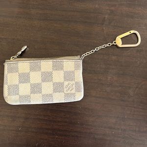 **WORN** Louie Vuitton key purse
